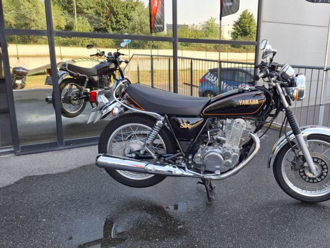 YAMAHA SR 400 4