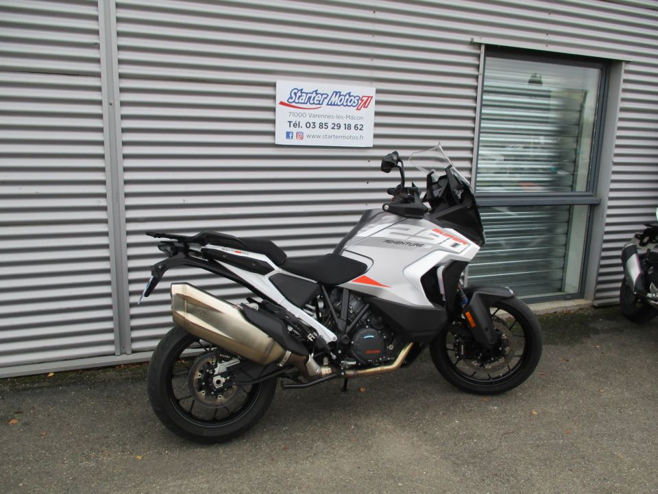 KTM 1290 SUPER ADVENTURE S 4
