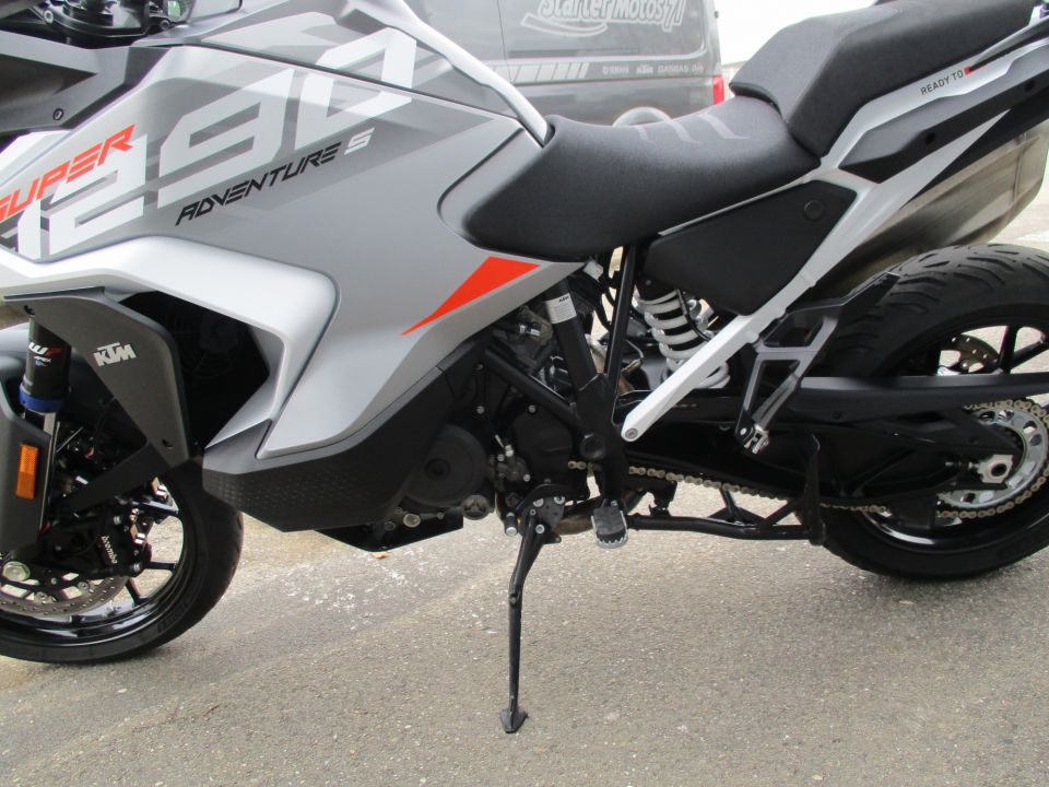 KTM 1290 SUPER ADVENTURE S 4