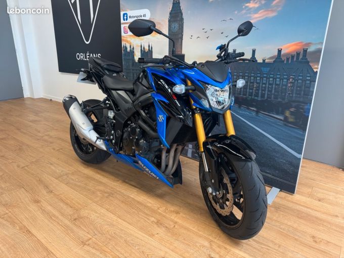 SUZUKI GSX-S 750 4