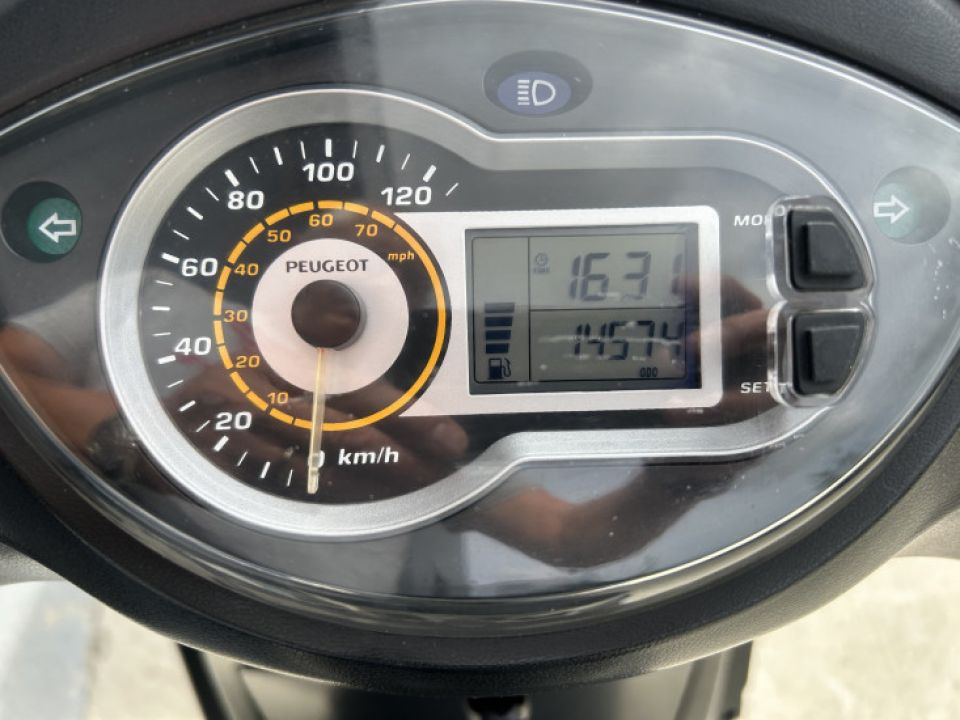 PEUGEOT TWEET 125 4