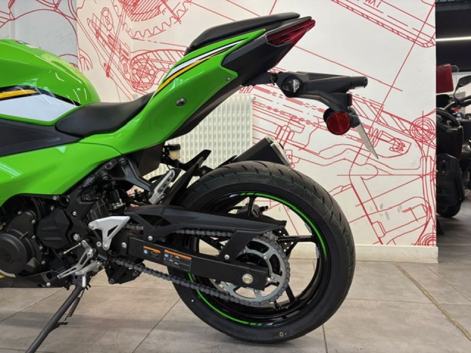 KAWASAKI Ninja 500 SE 4