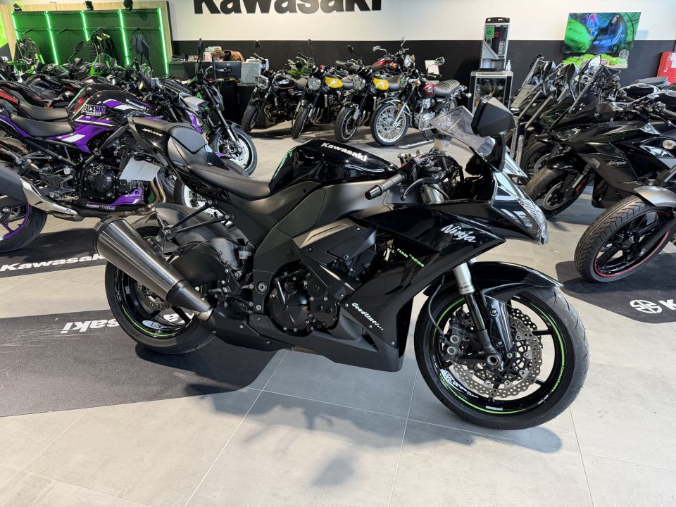 KAWASAKI ZX-10R 4
