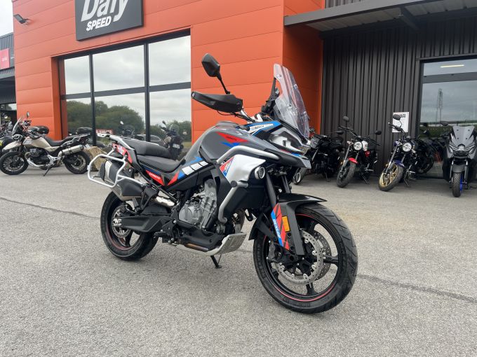CF MOTO 800 MT 4