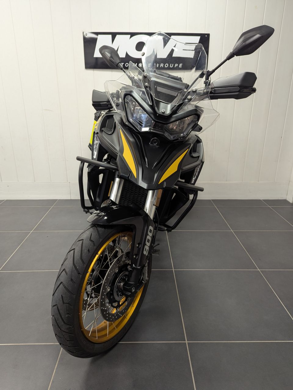 QJ MOTOR SRT 900 SX 4