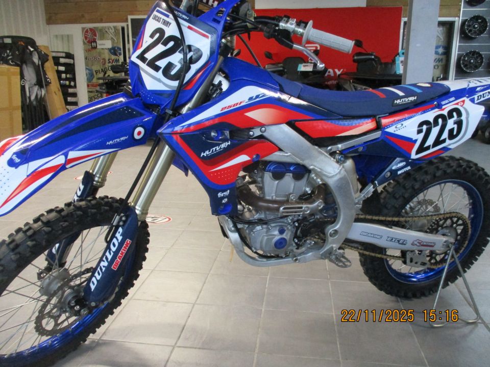 YAMAHA YZ250F 4