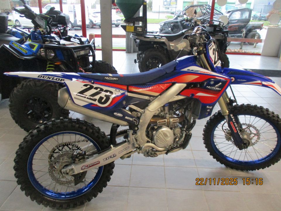 YAMAHA YZ250F 4
