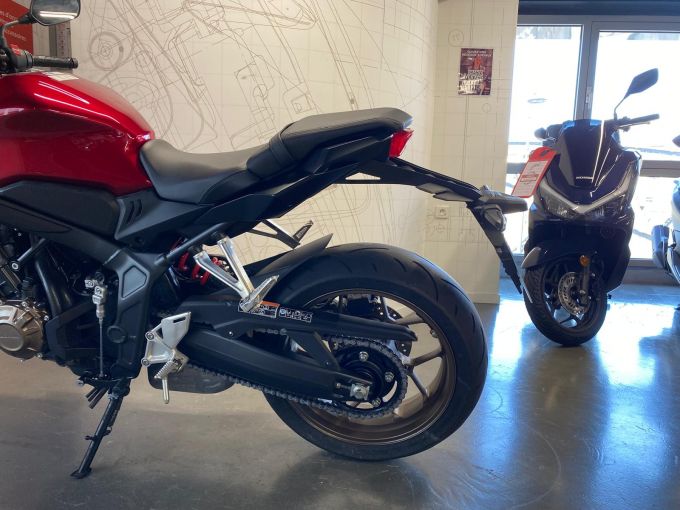 HONDA CB 650 R 4