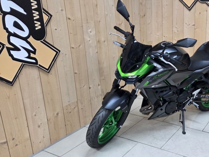 KAWASAKI Z 500 SE PERFORMANCE 4