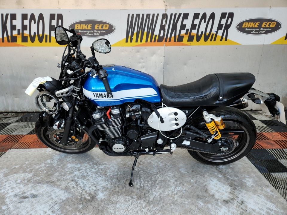 YAMAHA XJR 1300 4