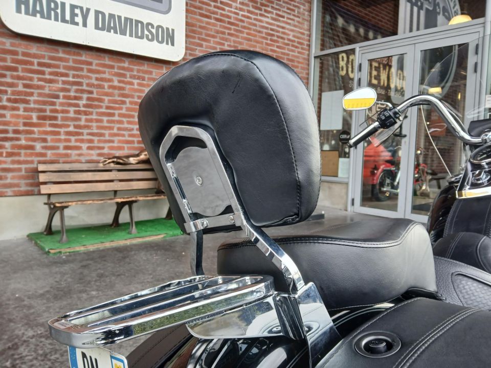 HARLEY-DAVIDSON SOFTAIL DELUXE 1584 4