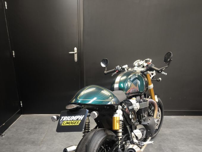 TRIUMPH THRUXTON 1200 RS 4