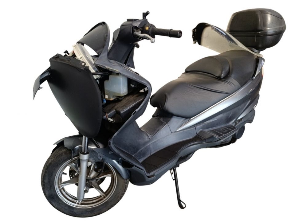 SUZUKI BURGMAN 125 4