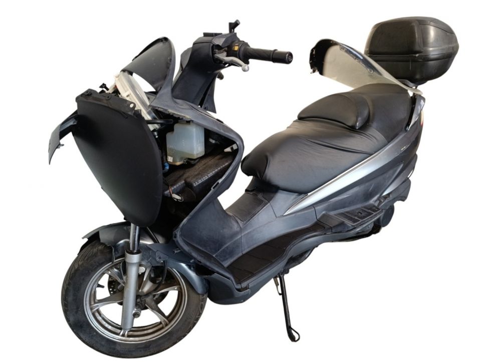 SUZUKI BURGMAN 125 4