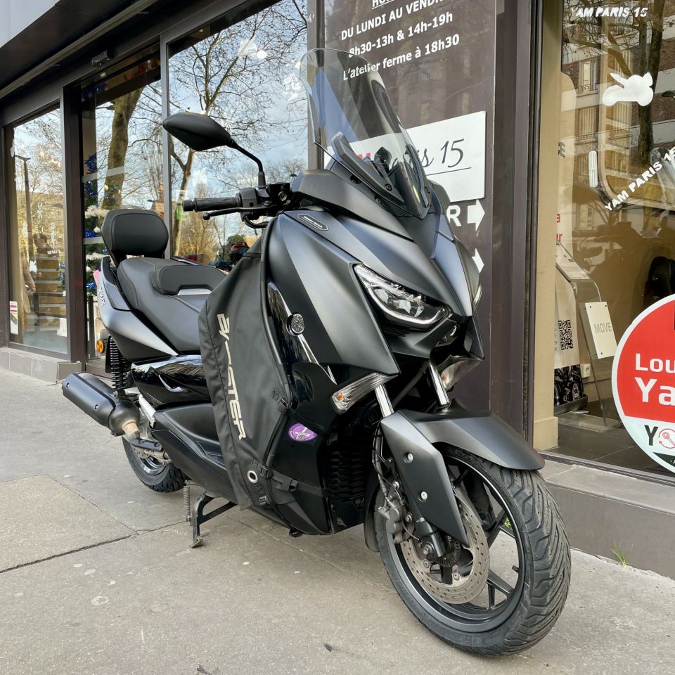 YAMAHA XMAX 125 4