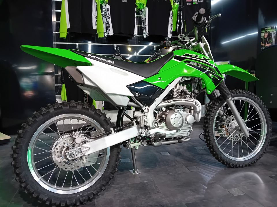KAWASAKI KLX 140 R 4