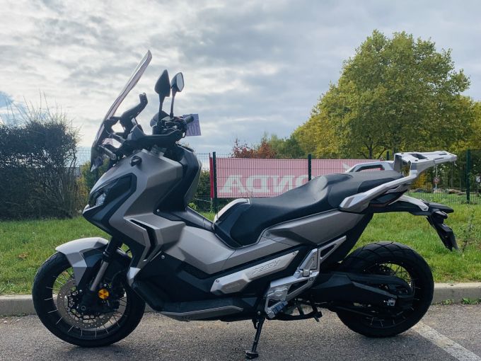 HONDA X-ADV 4