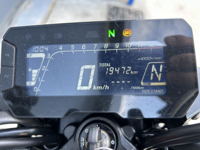 HONDA CB 125 R 4