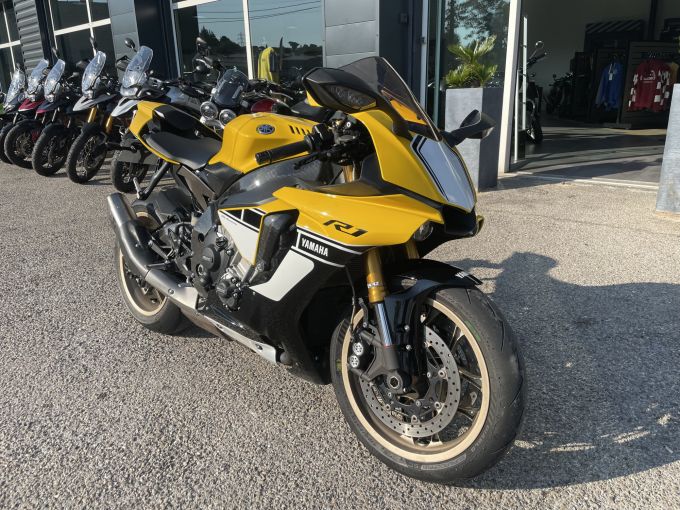 YAMAHA YZF 1000 R1 60TH 4
