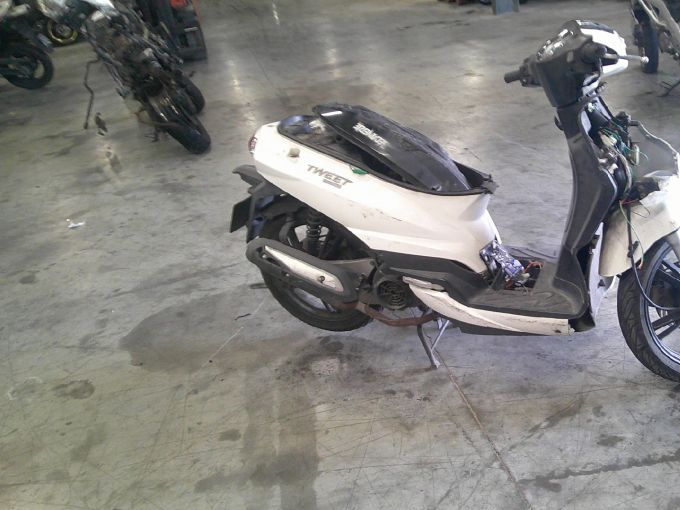 PEUGEOT TWEET 125 4