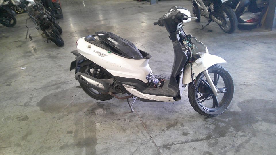 PEUGEOT TWEET 125 4
