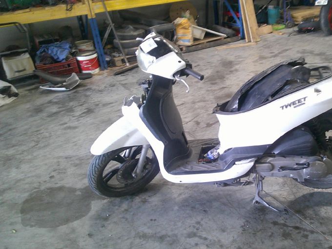 PEUGEOT TWEET 125 4