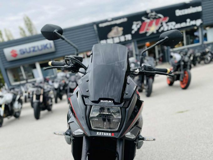 SUZUKI KATANA 1000 4
