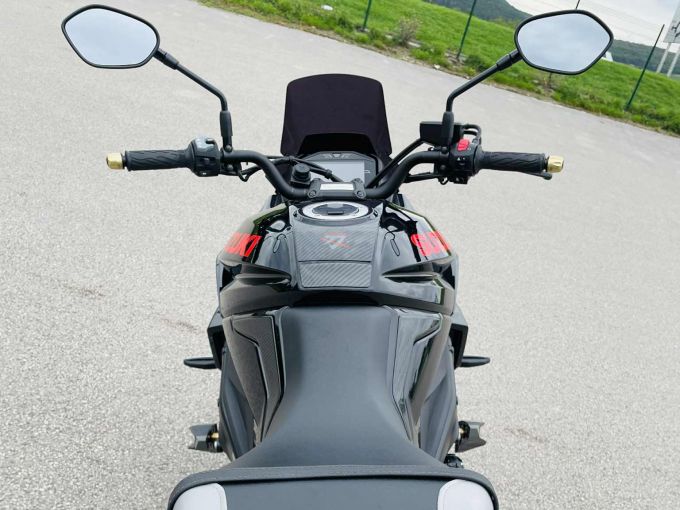 SUZUKI KATANA 1000 4