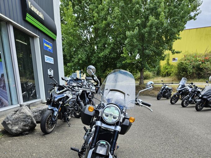 ROYAL ENFIELD SUPER METEOR 650 4