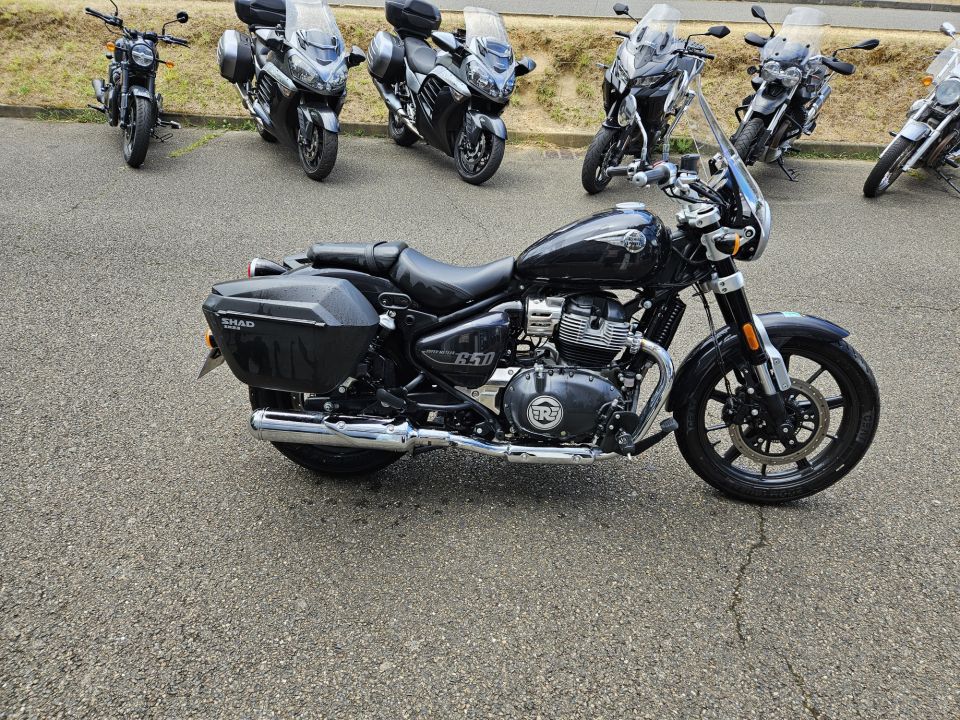 ROYAL ENFIELD SUPER METEOR 650 4