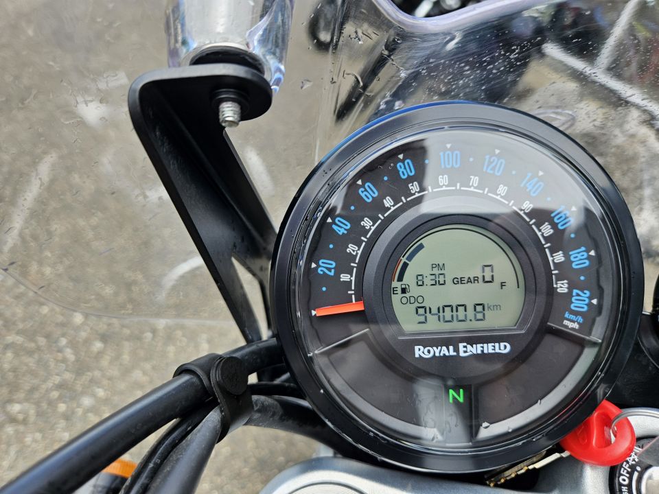 ROYAL ENFIELD SUPER METEOR 650 4