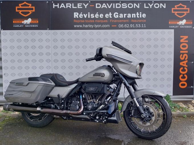 HARLEY-DAVIDSON TOURING STREET GLIDE 1977 CVO  4