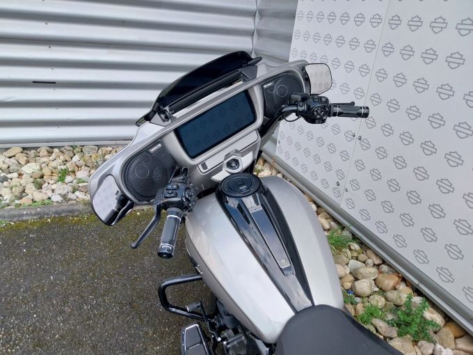 HARLEY-DAVIDSON TOURING STREET GLIDE 1977 CVO  4