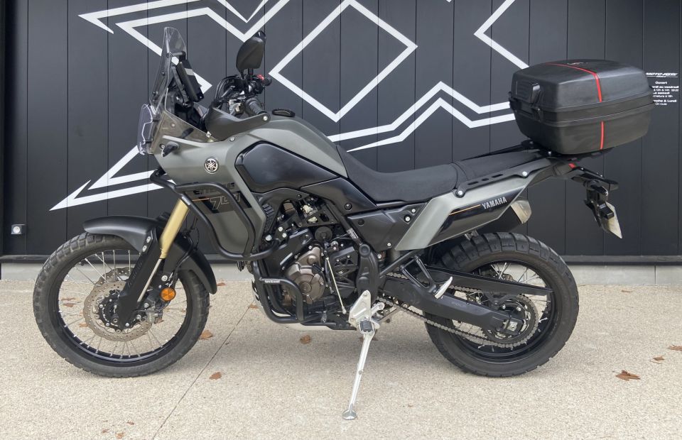 YAMAHA XTZ TENERE 700 4