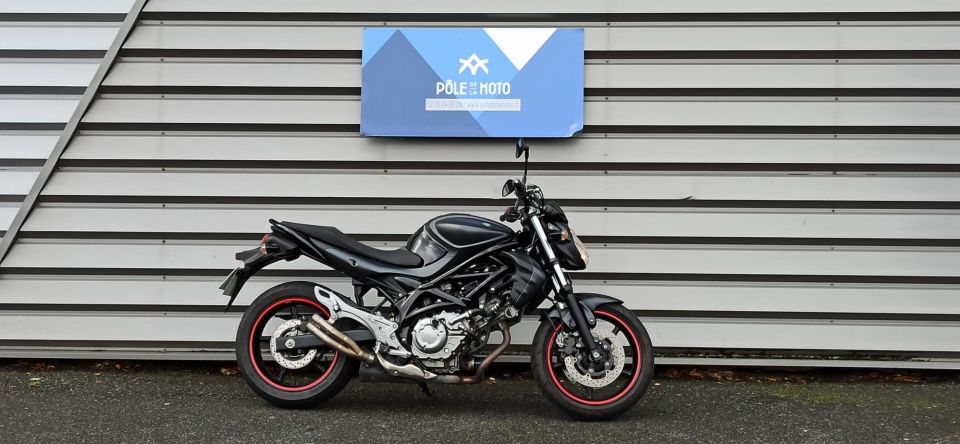 SUZUKI GLADIUS 650 4