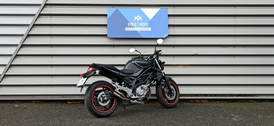 SUZUKI GLADIUS 650 4