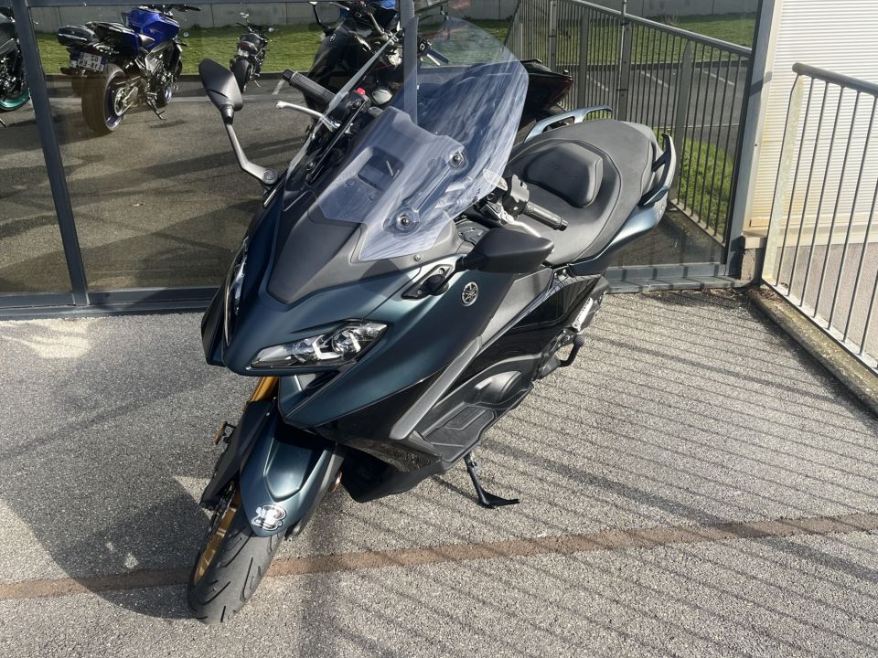 YAMAHA XP T-MAX 560 TECH MAX 4