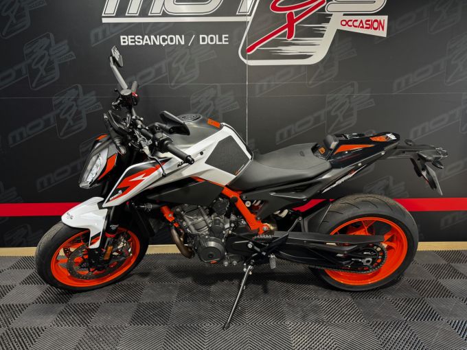 KTM 890 DUKE R 4
