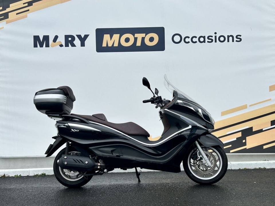 PIAGGIO X10 125 EXECUTIVE 4