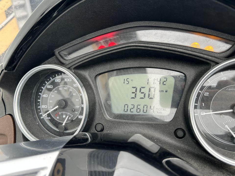 PIAGGIO X10 125 EXECUTIVE 4