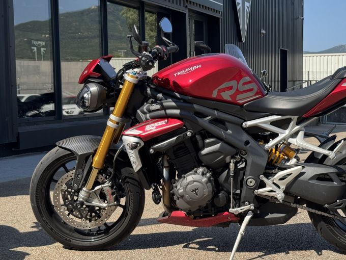 TRIUMPH SPEED TRIPLE 1200 RS 4