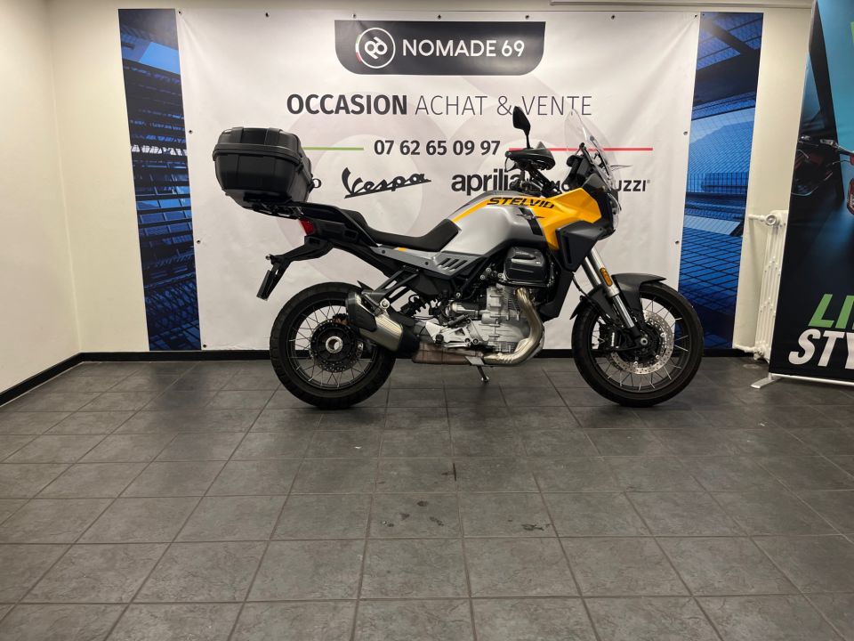 MOTO GUZZI STELVIO 4