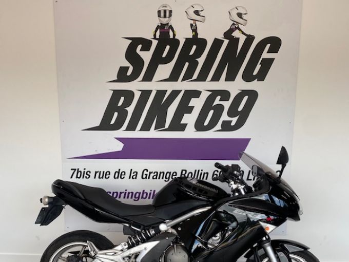 KAWASAKI ER-6 4
