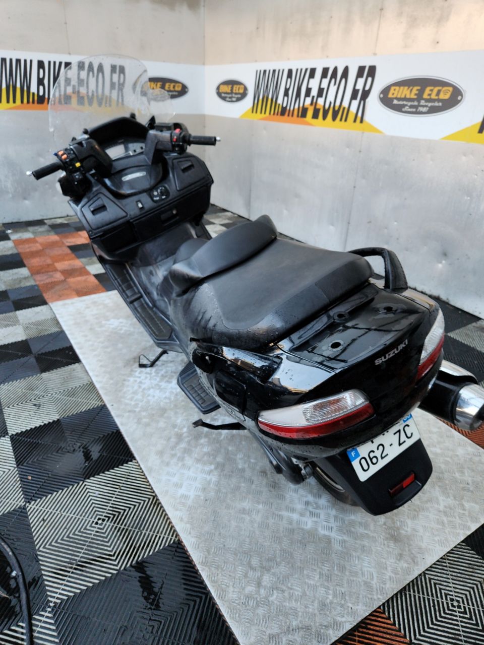 SUZUKI BURGMAN 650 4