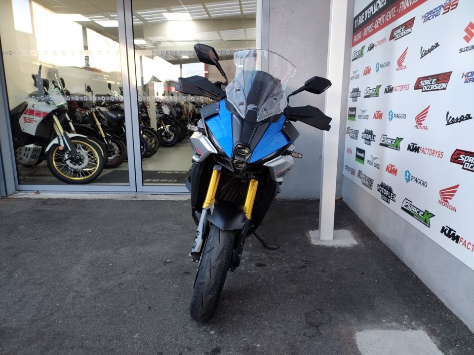 SUZUKI GSX-S 1000 GX 4