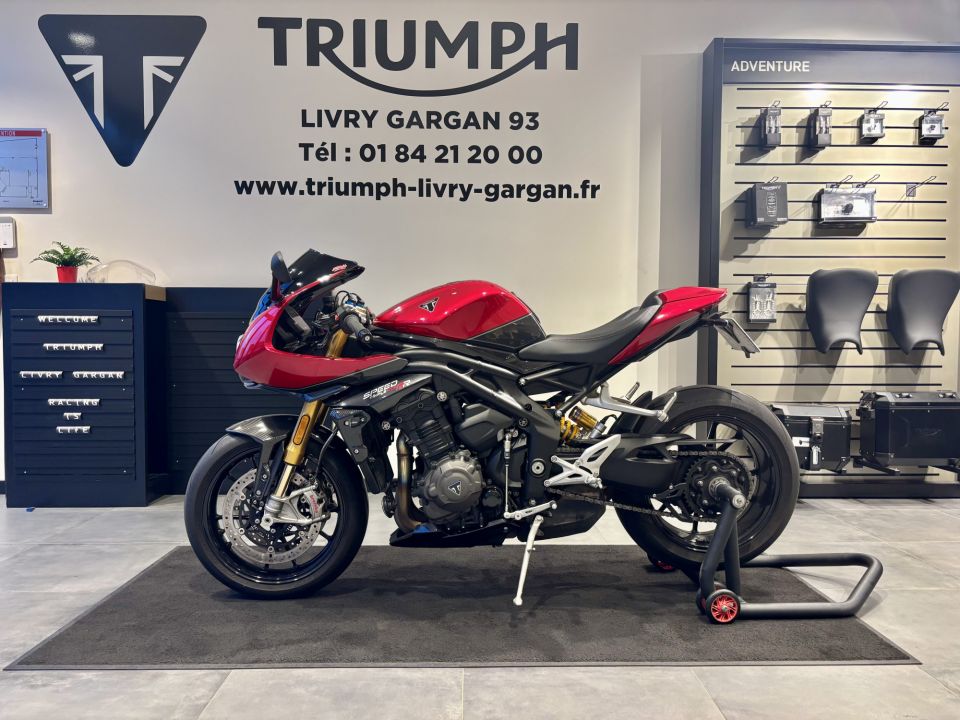 TRIUMPH SPEED TRIPLE 1200 RR 4