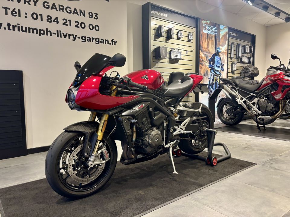 TRIUMPH SPEED TRIPLE 1200 RR 4