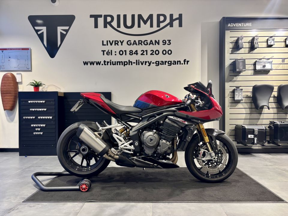 TRIUMPH SPEED TRIPLE 1200 RR 4