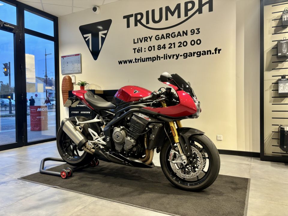 TRIUMPH SPEED TRIPLE 1200 RR 4