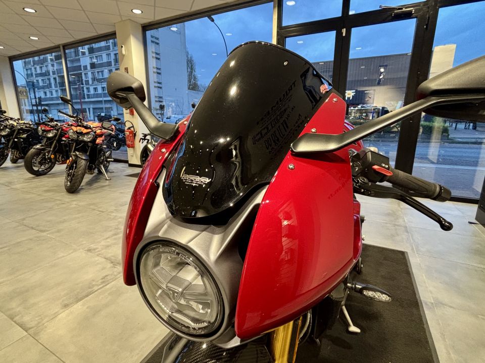 TRIUMPH SPEED TRIPLE 1200 RR 4